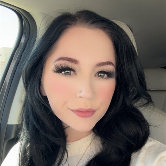 Meet your Posher, Alex - Picture 1 of 1